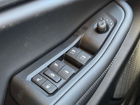 New 2025 Jeep Grand Cherokee L Altitude AWD/4WD image 28