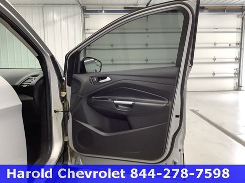 Used 2018 Ford Escape Titanium image 10