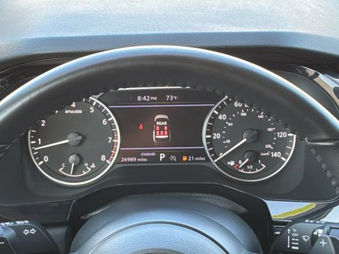 Used 2024 Nissan Pathfinder SV w/ SV Premium Package FWD image 12