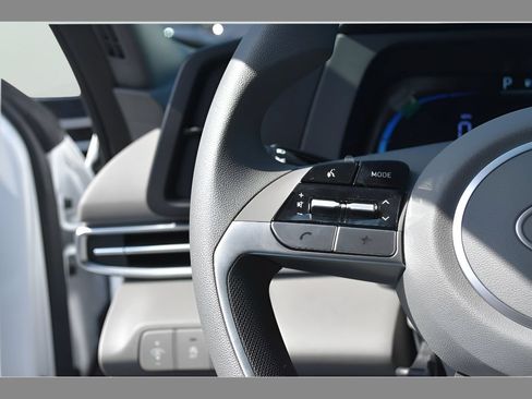 New 2026 Hyundai Elantra SE FWD image 18