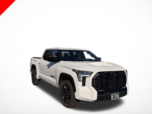 Used 2025 Toyota Tundra Limited image 1