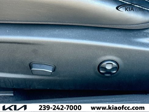 Used 2015 Dodge Challenger R/T Scat Pack w/ Leather Interior Group image 23