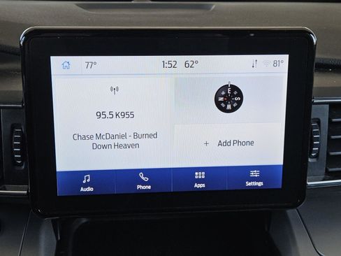 Used 2023 Ford Explorer XLT w/ Equipment Group 202A image 12