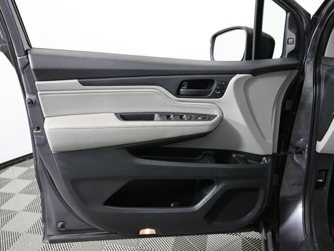 Used 2018 Honda Odyssey Touring image 13