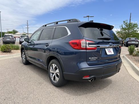 Used 2024 Subaru Ascent Premium w/ Convenience Package AWD/4WD image 13