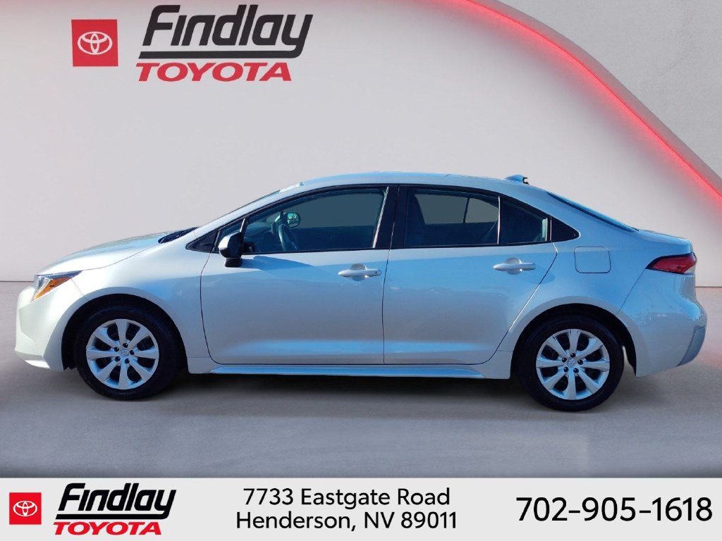 Certified 2025 Toyota Corolla LE FWD image 2