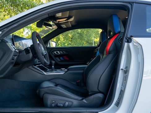 Used 2025 BMW M2 w/ Lighting Package image 22