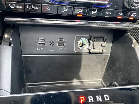 Used 2023 Jeep Grand Cherokee Limited image 35