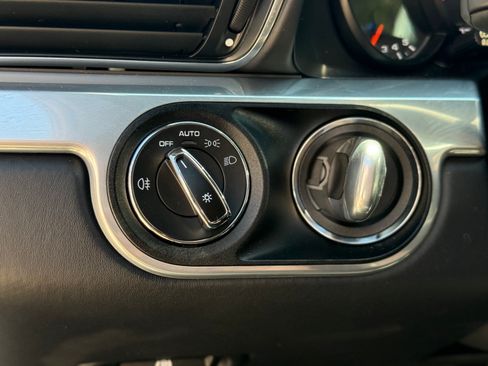 Used 2019 Porsche 911 Turbo AWD/4WD image 23