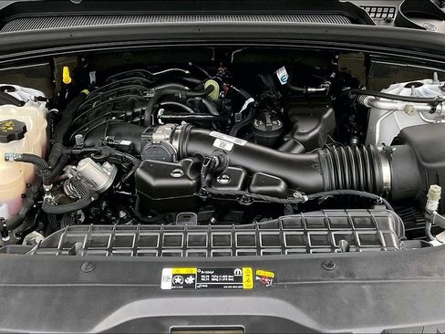 Used 2023 Jeep Grand Cherokee Altitude AWD/4WD image 28