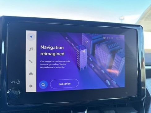 Used 2024 Toyota Corolla SE image 3