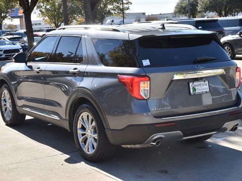 Used 2021 Ford Explorer Limited w/ Equipment Group 301A image 10