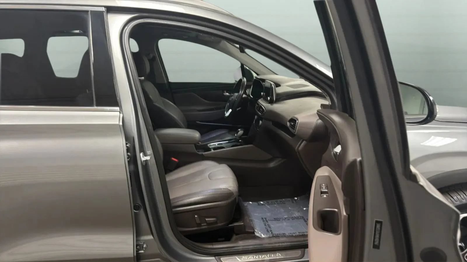 Used 2019 Hyundai Santa Fe FWD w/ Cargo Package image 22