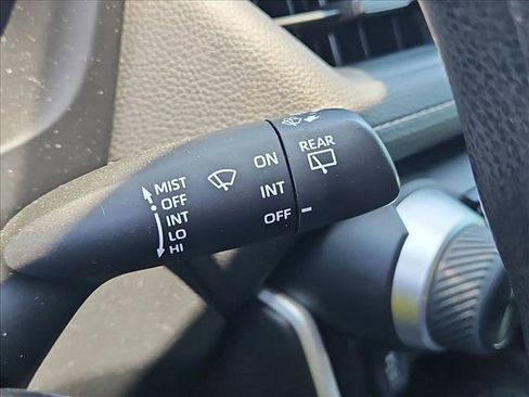 Used 2021 Toyota RAV4 LE w/ Carpet Mat Package (TMS) FWD image 15