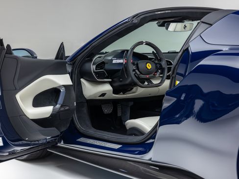 Used 2025 Ferrari 296 GTS image 46