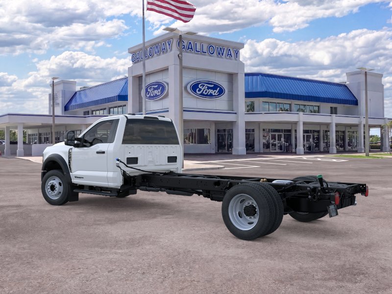 New 2026 Ford F550 4x4 Regular Cab Super Duty w/ XL Chrome Package image 4