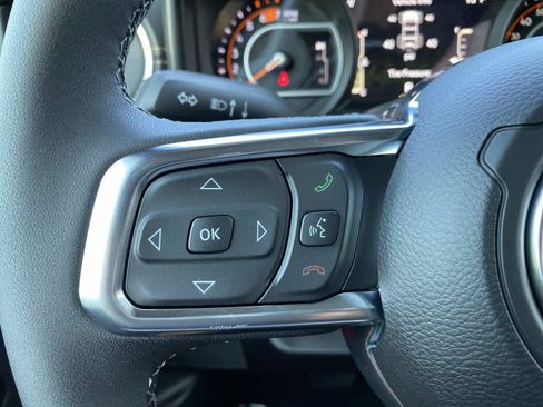 New 2026 Jeep Wrangler Unlimited Sahara AWD/4WD image 15