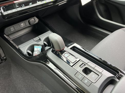 New 2026 Toyota Prius Plug-In Hybrid FWD image 20