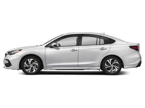 Used 2025 Subaru Legacy Premium image 12