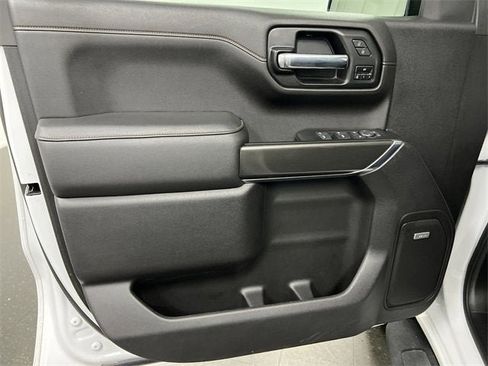 Certified 2022 GMC Sierra 1500 AT4 w/ AT4 Premium Package image 21