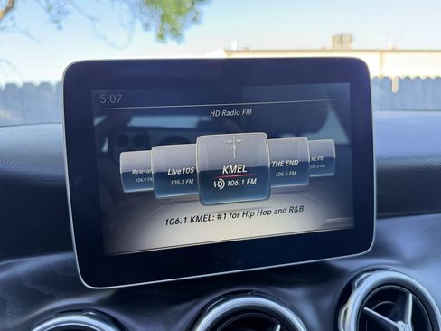 Used 2018 Mercedes-Benz GLA 250 4MATIC image 24