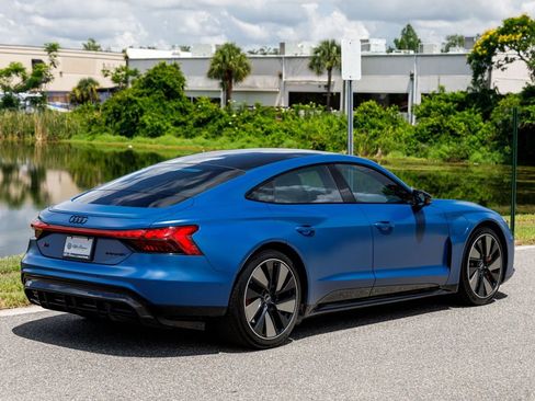 Used 2022 Audi RS e-tron GT w/ Carbon Performance Package AWD/4WD image 3