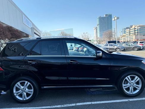 Used 2014 Mercedes-Benz ML 350 4MATIC w/ Premium 1 Package image 8