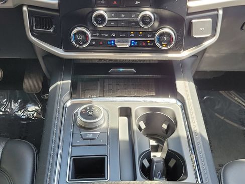 Used 2024 Ford Expedition Max XLT RWD image 20
