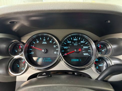 Used 2014 Chevrolet Silverado 2500 W/T image 25