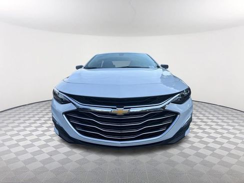 Used 2020 Chevrolet Malibu LS FWD image 2