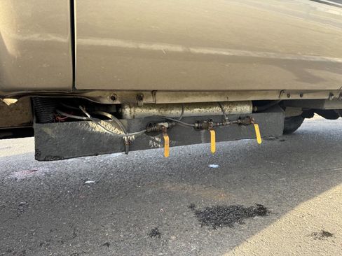 Used 2006 Ford F350 Lariat image 9