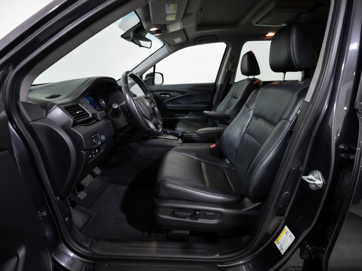 Used 2019 Honda Pilot Elite image 16