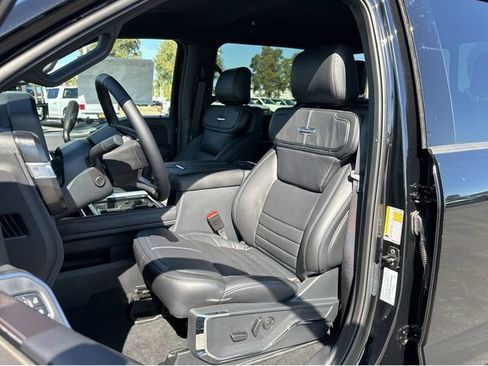 New 2026 Ford F250 Platinum image 15