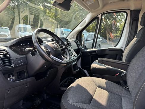 Used 2023 RAM ProMaster 3500 w/ Black Appearance Package FWD image 11
