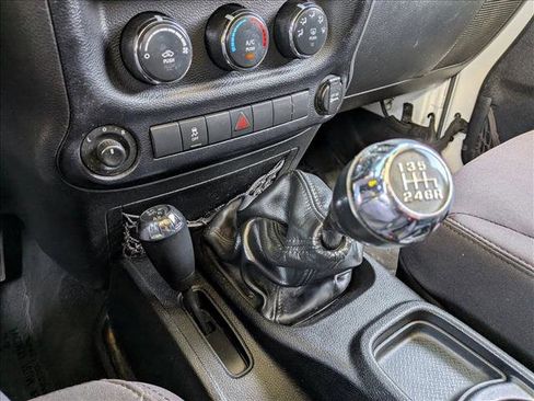 Used 2014 Jeep Wrangler Unlimited Sport w/ Quick Order Package 23S AWD/4WD image 16