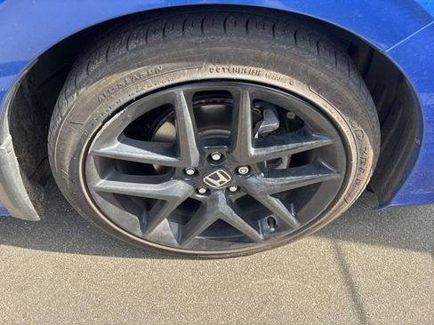 Used 2023 Honda Civic Sport image 13