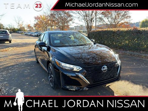 New 2025 Nissan Sentra SR image 1