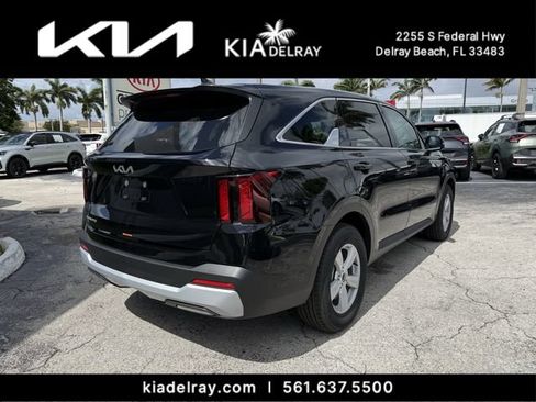 New 2026 Kia Sorento LX FWD image 4