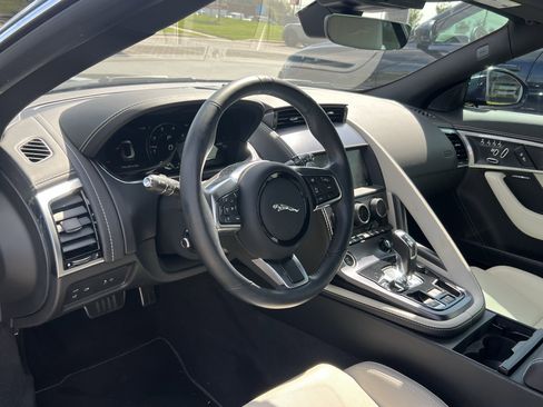 Used 2023 Jaguar F-TYPE Coupe image 19