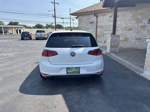 Used 2017 Volkswagen GTI Autobahn FWD image 4