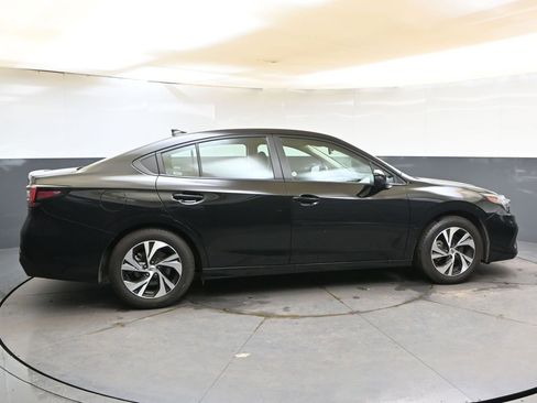 Used 2025 Subaru Legacy Premium image 6