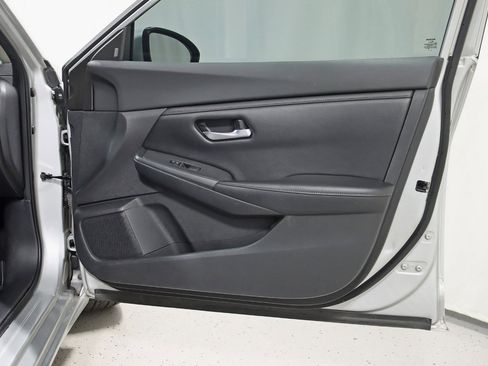 Used 2021 Nissan Sentra SV image 27