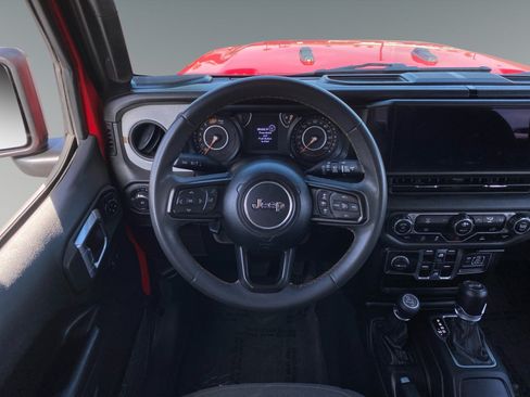 Used 2024 Jeep Wrangler Unlimited Sport AWD/4WD image 12