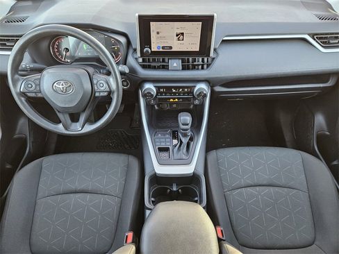 Used 2024 Toyota RAV4 XLE image 21
