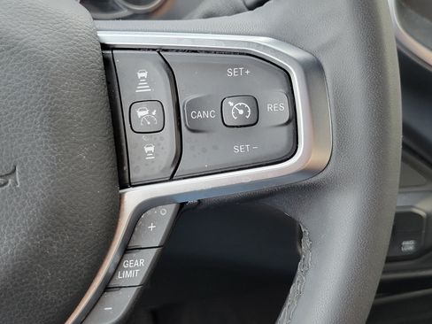 Used 2025 RAM 2500 Big Horn AWD/4WD image 14