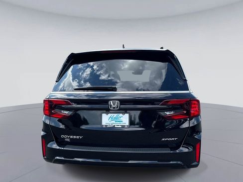 Certified 2025 Honda Odyssey Sport-L image 5