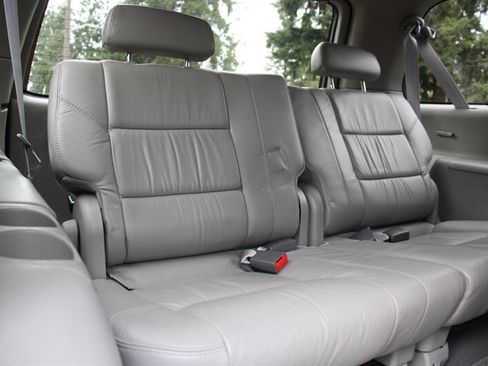 Used 2002 Toyota Sequoia SR5 image 17