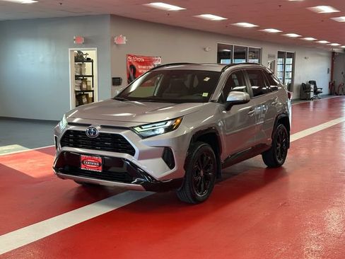Certified 2022 Toyota RAV4 SE w/ Convenience Package AWD/4WD image 7