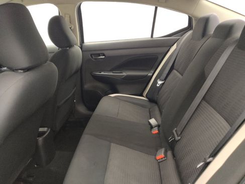 Used 2021 Nissan Versa SV FWD image 18