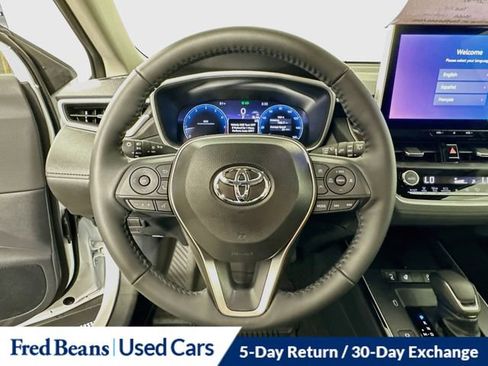 Used 2026 Toyota Corolla Cross XLE AWD/4WD image 16